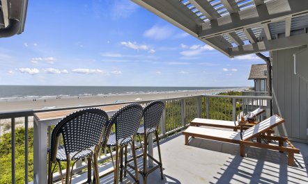 Ocean's Quiet Beauty