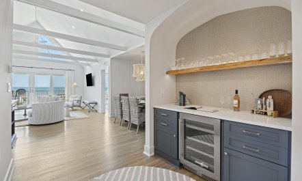 Ocean's Quiet Beauty 4