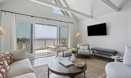 Ocean's Quiet Beauty 2