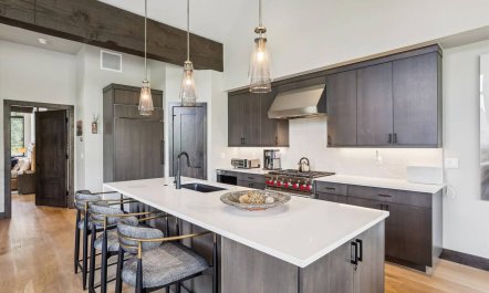 Mountain Peak View 8