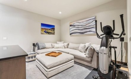 Mountain Peak View 9