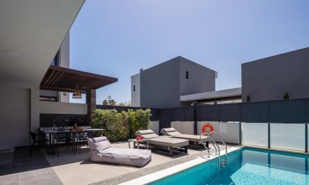 Mediterranean Charms 4