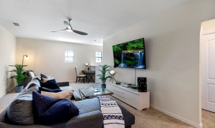 Lake View Lounging 6