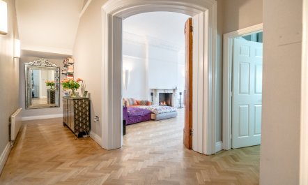 Quaint North Venue 6