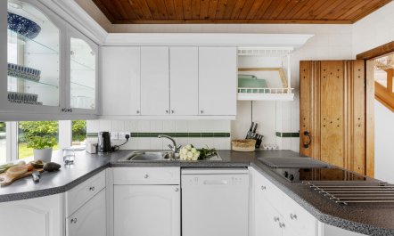 The Quayside Embrace 6