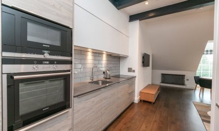 Edinburgh Loft 6