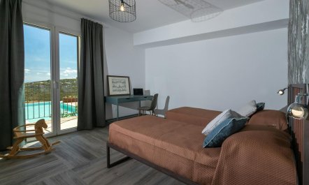 The Valley of the Olives 9