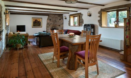 Country Barn Escape 6