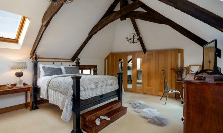 Country Barn Escape 7