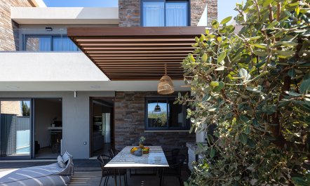 Cretan Coastal Grace 7