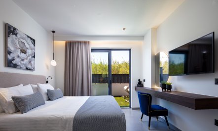 Cretan Coastal Crown 5