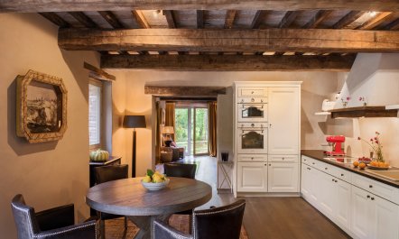 Sun-Kissed Stone Hideaway 6