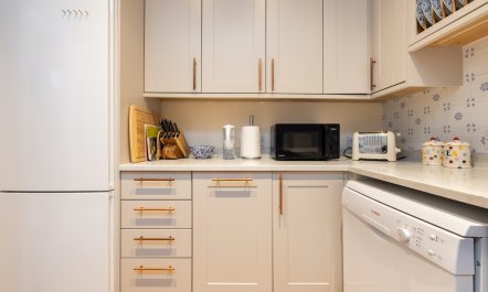 Traditional Treasure 8