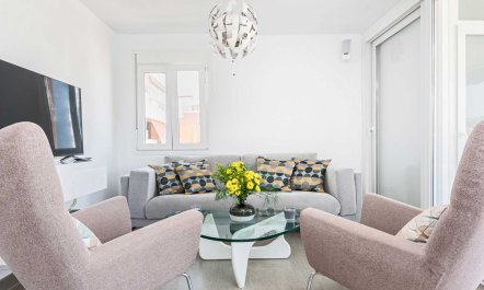 Port Out, Starboard Home 5