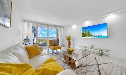 Miami Sophisticate 3