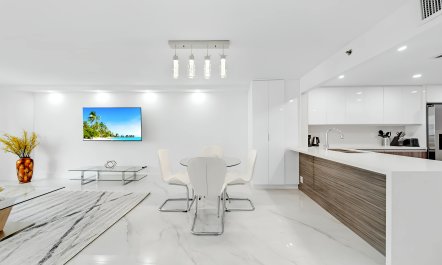 Miami Sophisticate 7