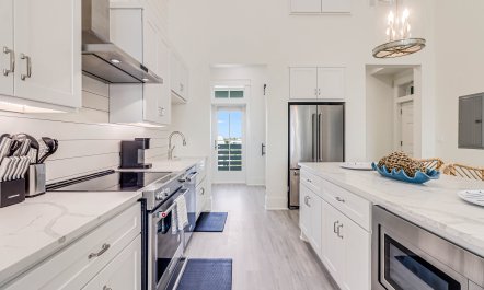 Seashore Residence 8