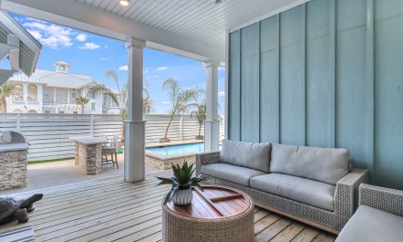 Barefoot by the Gulf 3