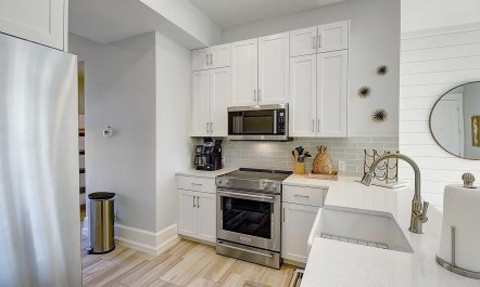 Coastal Corner Condo 7