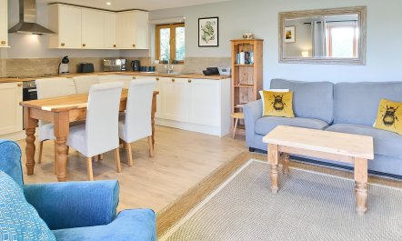 Green Orchard Oasis 4