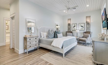 Lakeside & Shoreline 9