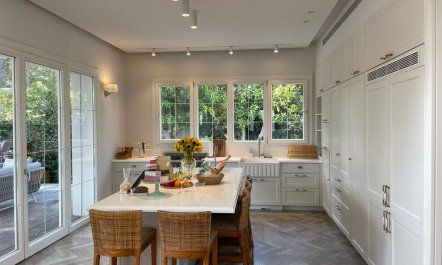 Bobbing in the Breeze 7