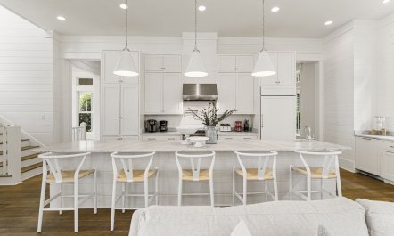 Sandy Seaside Oasis 4