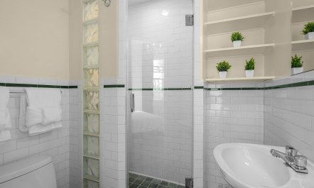 Greenwich Village Gem 4