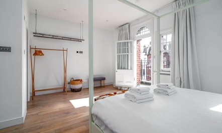 Wistful West London 8