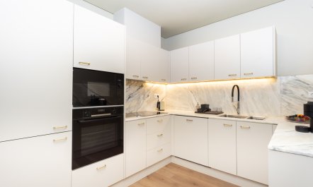 Graceful Old Quarter 4