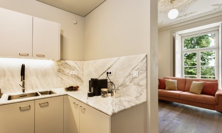 Graceful Old Quarter 3