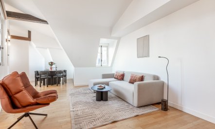 La Vie Fran&ccedil;aise 2