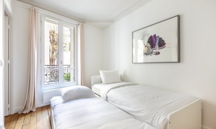 River Walks & Museums 8