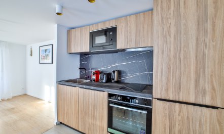 La Belle Madeleine 6