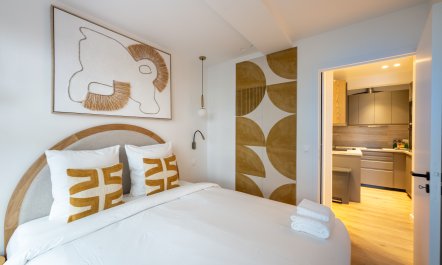 A Parisian Hideout 1