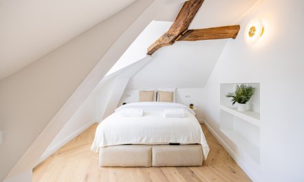 The Charm of Montmartre 9