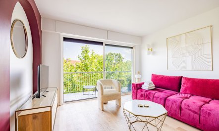 A View of the Eiffel Tower 4