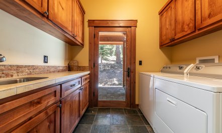 Valley Vista Lodge 9