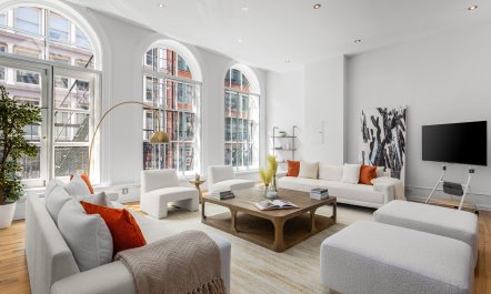 The Art Enthusiast 2