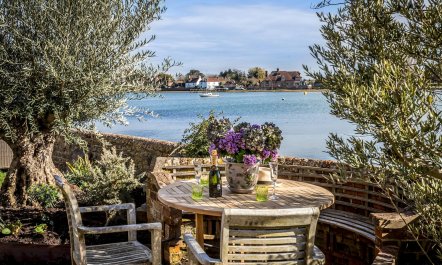 Charming Bosham Manor 6