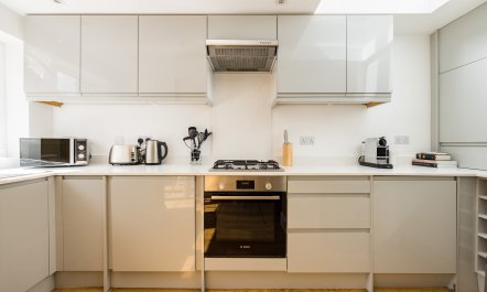 The Thames Embrace 2