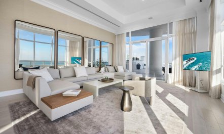 Stylish Coastal Home 2