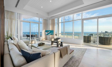 Stylish Coastal Home 3