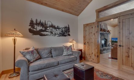 Below the&nbsp;Pines 8