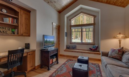 Below the&nbsp;Pines 9