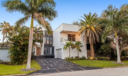 Hollwood Beach Bliss