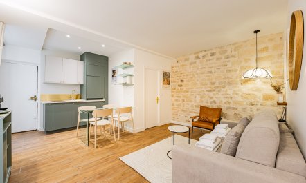 Montmartre Delight 4