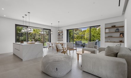 French Riviera Abode 4