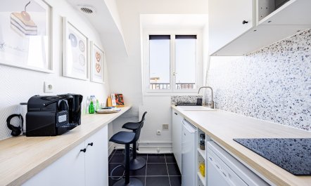 Mornings in Montparnasse 9