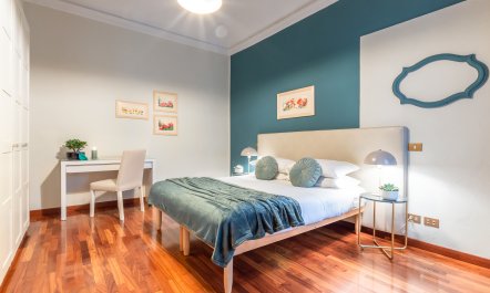 The Florentine Charm 3